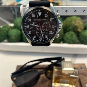 MICHAEL KORS mens watch.